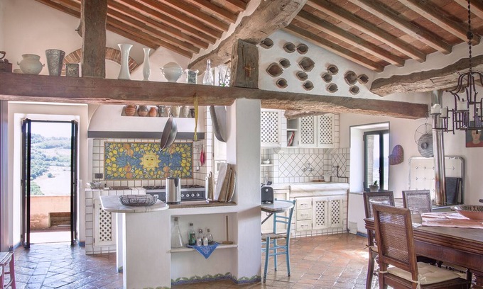 Radicondoli Apartment | Bright & Spacious Apartment with Panoramic Roof Terrace and Swimmingpool