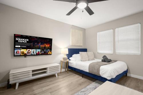 Allandale Apartment | Bright Studio Near Domain, Roku TV - Free Parking