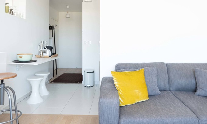 Porte de la Chapelle Apartment | Bright Studio With A Nice View On The Sacré Coeur