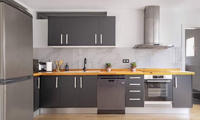 Eixample Apartment | Bright & Stylish Apartment in the Heart of Ruzafa