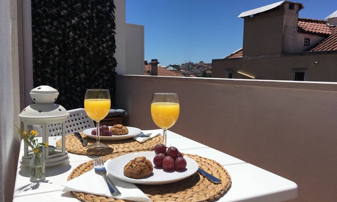 Merces Apartment | Bright Terrace Apartment in Sunny Lisbon Center, Principe Real