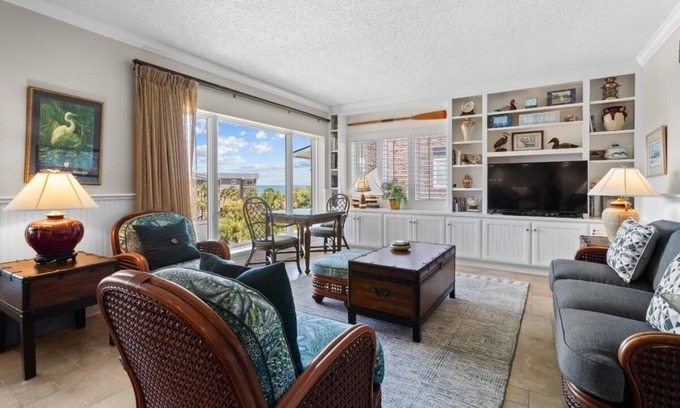 Georgetown County Condo | Brilliant 2 Bdrm Oceanview 2nd Flr