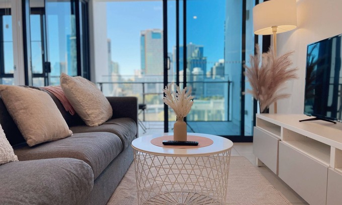 South Brisbane Apartment | Brisbane Skyline View 2Beds River view Apt