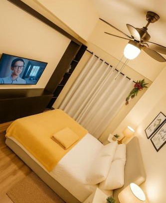 Baguio Apartment | BristleRidge Near JohnHay Fast Wi-Fi Balcony