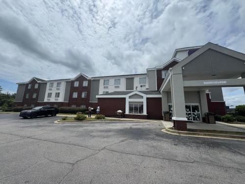 Sumter Hotel | Broad St Inn