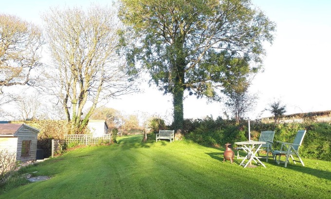 Pembroke Cottage | Broadhaven Cottage, Freshwater East, Pembrokeshire, UK