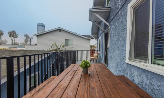 South Redondo Apartment | Broadway 9 - Clean Private Studio