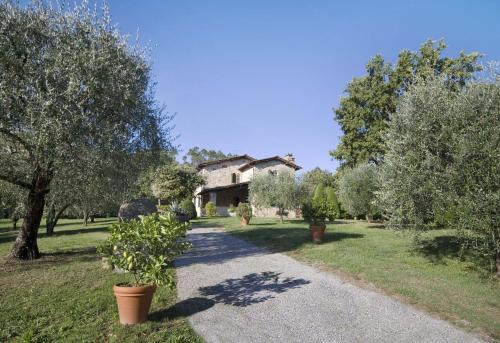 Pieve di Compito Villa | Broccolo by Salogi Villas