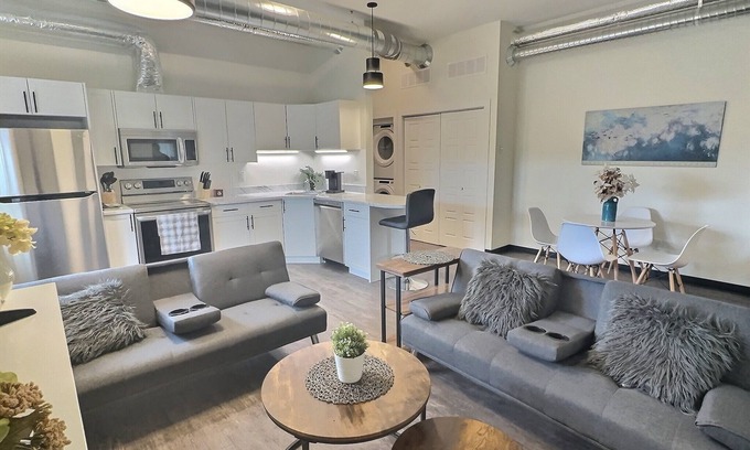 Brandon Apartment | Brooklynn Suite - Pet Friendly - Dukes Place