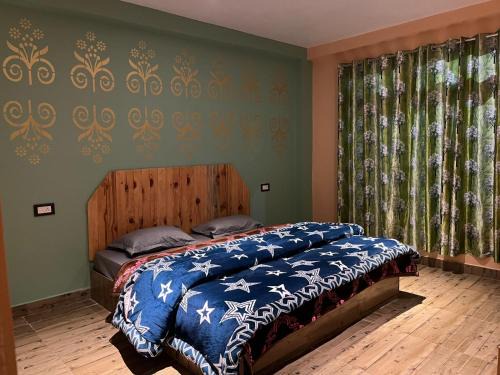 Tosh House | Brooks