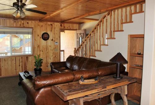 Summit Estates House | Brownie A