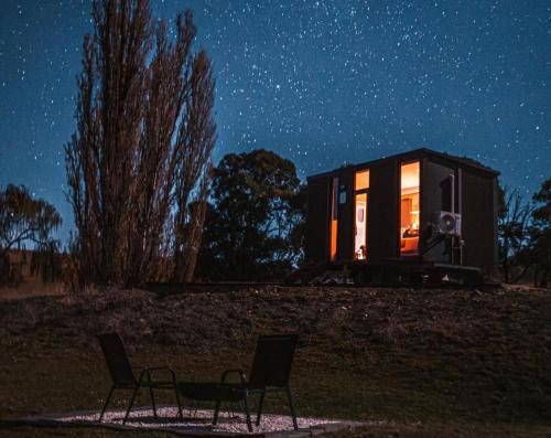 South Gundagai House | Brungle Creek Escape 1 by Tiny Away
