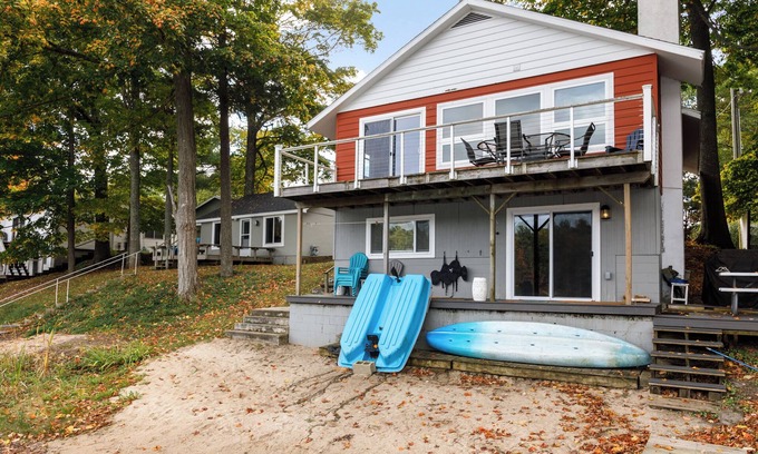 Lake Ann House | Bryan Lake Oasis in Downtown Lake Ann | Firepit | Beach