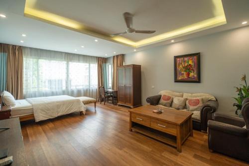 Quang An Bed & Breakfast | Bu Hồ Tây- A Sunset Retreat in Westlake, Hanoi