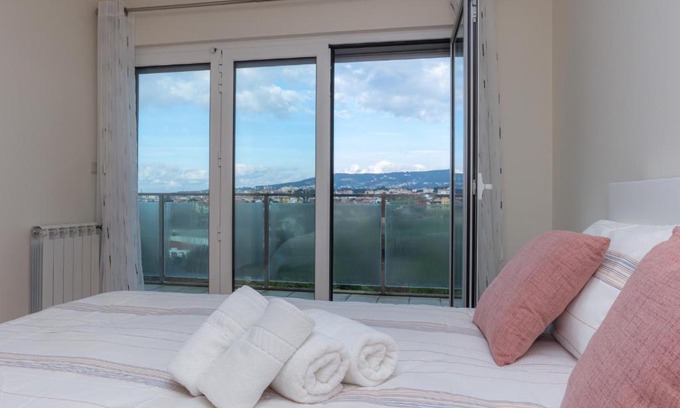 Buarcos Apartment | Buarcos Sunset Apartment by Rent4All