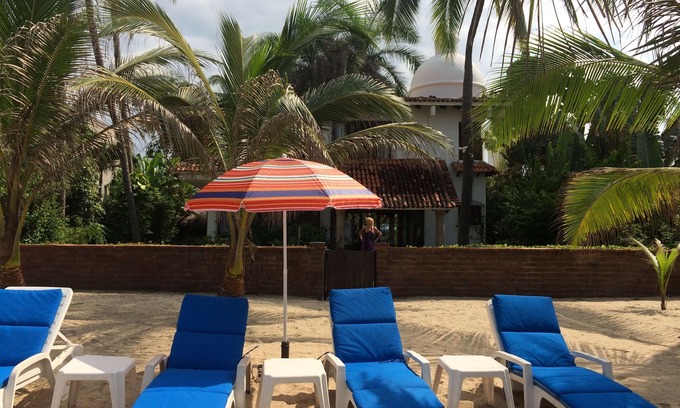 Bucerias Villa | BUCERIAS * VILLA ON The BEACH* Lush Tropical Gardens + 3 Patios, Great Location!