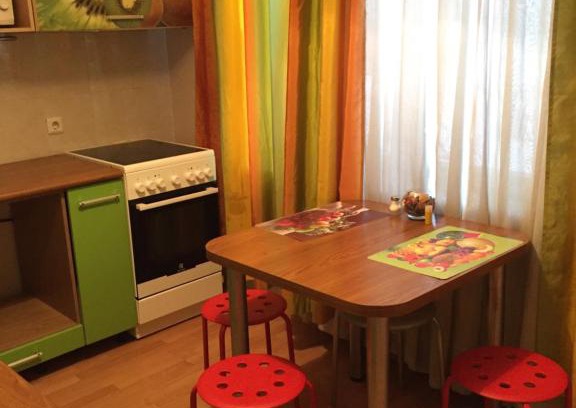 Leninskiy Apartment | Budget Flat in Gorsky District