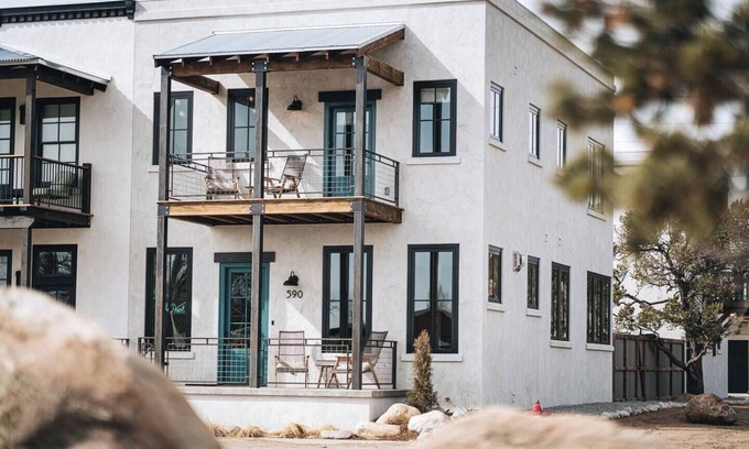Buena Vista House | Buena Surf : A Designer's Luxury Getaway STR-19