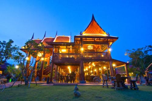 Huai Yai Resort | Bueng Bua Thong Resort