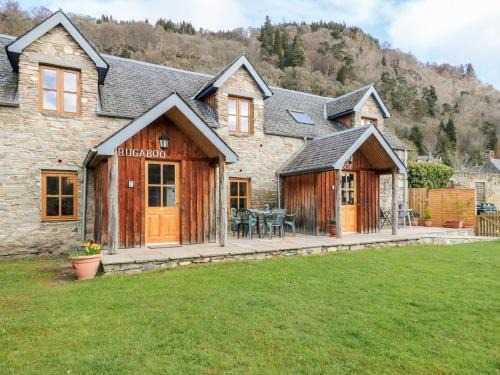 Weem House | Bugaboo Cottage