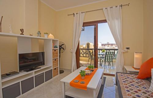Sahl Hasheeh Apartment | Buki-Gravity-Homes, App No2, amazing seaview apartment in 5 star hotel Gravity Sahl Hasheesh-FOR GUESTS WITH NONEGYPTIAN PASSPORTS