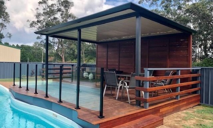 Medowie Hotel | Bull 'n' Bush Hotel Motel