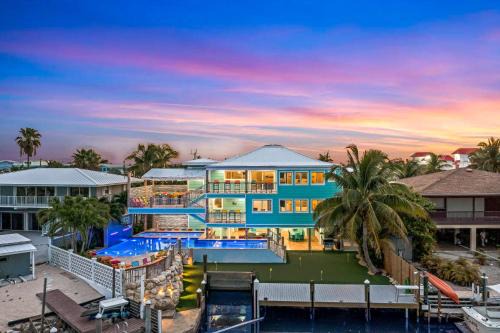 Marathon House | Bumpa's Big House