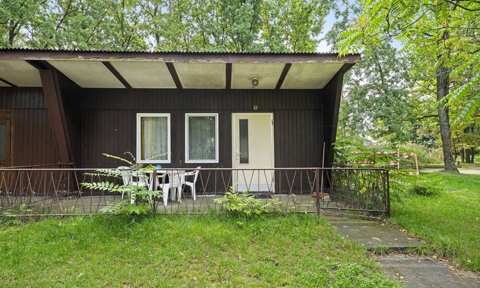 Waldhufen House | Bungalow '1 - Kimbucht' with Private Terrace and Shared Garden