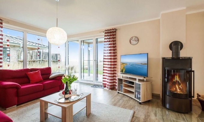 Klausdorf House | Bungalow for 5 guests with 94m² in Fehmarn OT Klausdorf (57928)