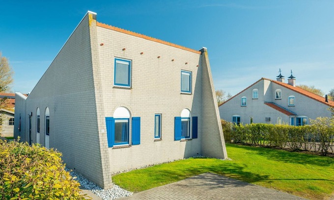 Brouwershaven Cottage | Bungalow for 8 persons