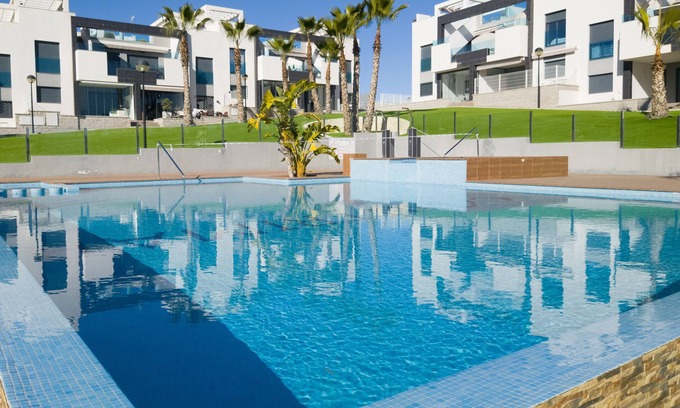 Los Altos House | Bungalow in Torrevieja Punta Prima. WIFI and pool. Close to beach and golf