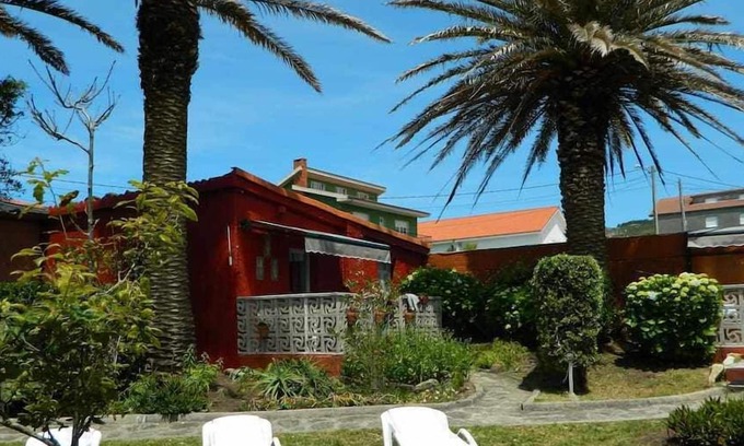 Larino Apartment | Bungalow nr. 3 for 3 pers. next to beach