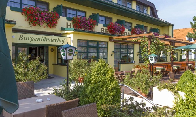 Morbisch am See Hotel | Burgenländerhof Hotel Garni