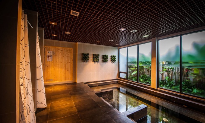 Tha Tum Hotel | Burgundy Residence
