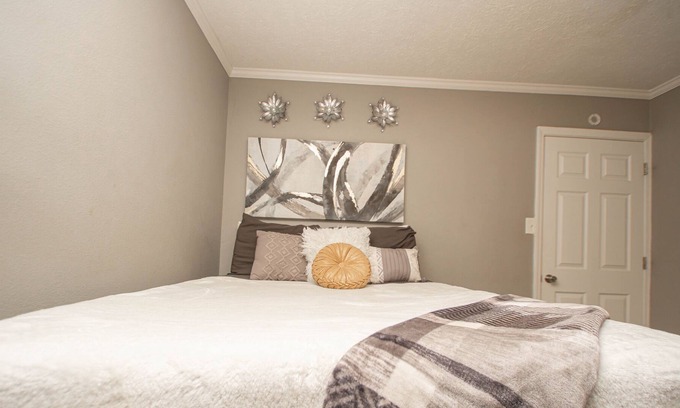 North Little Rock House | Burns Park Bungalow | 5 Minutes from Downtown
