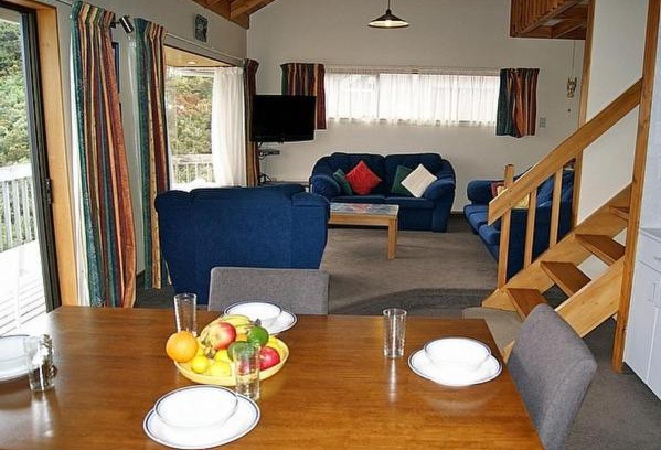 Tata Beach House | Bush Henge - Tata Beach Holiday Home