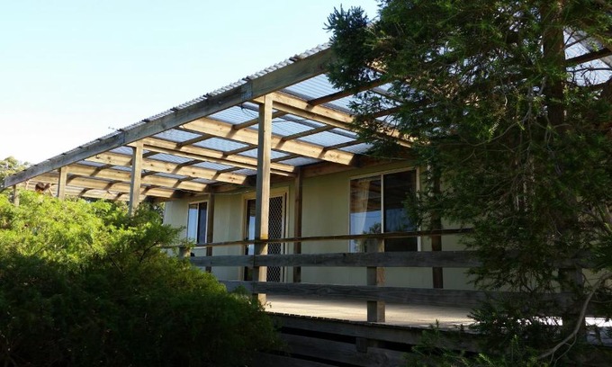 Portland West House | Bushland Retreat