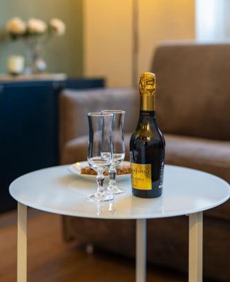 Costa Volpino Apartment | Business House