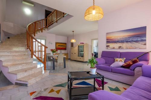 Trappeto Villa | Butterfly House