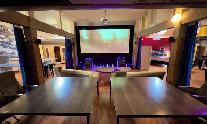 Nievern Hotel | Butterfly | swimming pool-sauna-whirlpool-billiard-air hockey-ping-pong-football-BBQ
