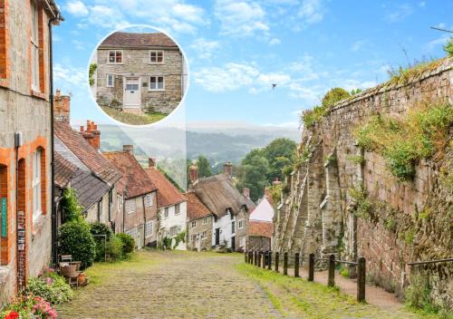 Shaftesbury House | Button Cottage - Gold Hill