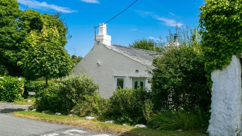 Amlwch House | Bwthyn Ty Croes