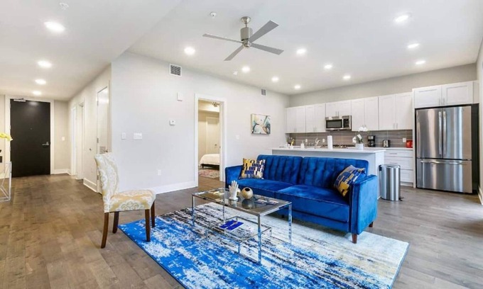 Bywater Condo | Bywater Getaway: 1BR Condo with Pool, Gym, Patio, Private Parking - Minutes to Downtown