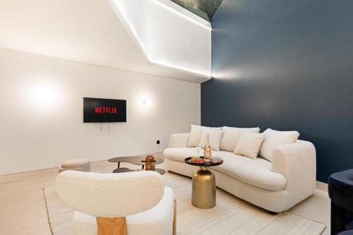 Prado - Republique Apartment | Cèdre Bleu - Chic Peaceful Haven near Croisette