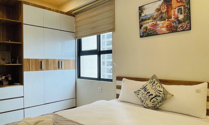 Trung Hoa Nhan Chinh Condo | Căn hộ 2 phòng ngủ, 1 phòng tắm - Vinhomes D'Capitale