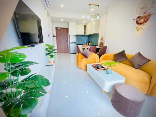 Thuan An Apartment | Căn Hộ cao cấp The Emerald Golf View Thuận An Bình Dương