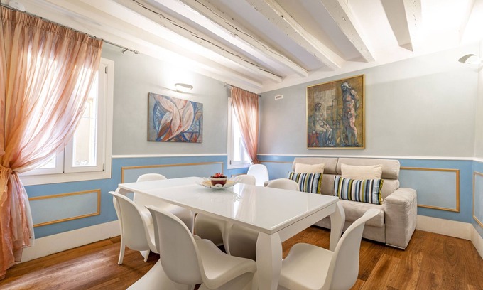 San Marco House | Ca 'dei Zoti 1 - san Marco with luggage room