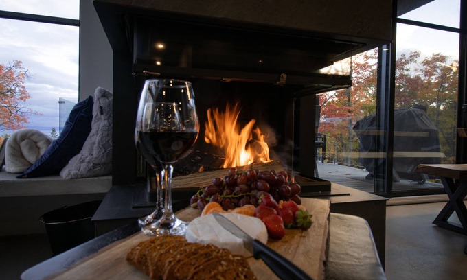 Petite-Riviere-Saint-Francois Ski Chalet | Expérience Om du Massif: Ski, Spa, Sauna, Piscine Vue Imprenable sur le Fleuve