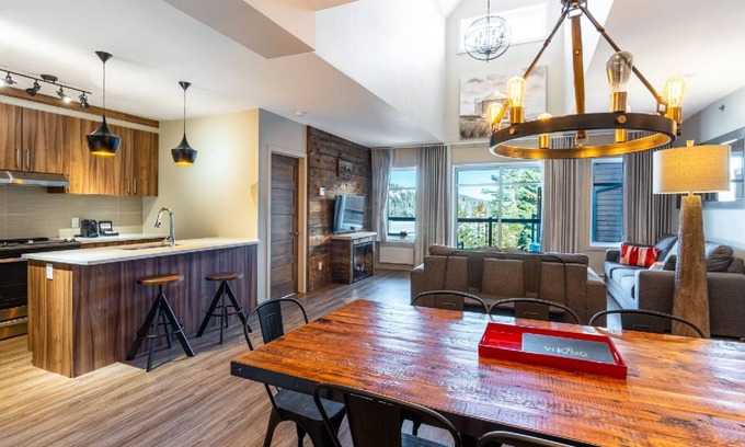 Sainte-Marguerite-du-Lac-Masson Apartment | The Viking Resort & Marina is a resort located in the Laurentians region.