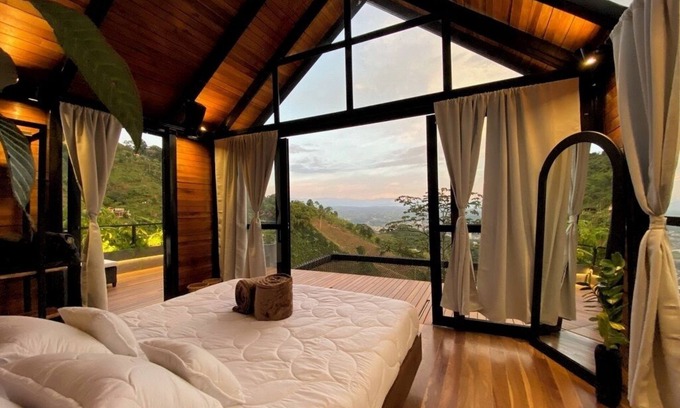 Pereira Cabin | Cabaña Entre Montañas a15 min de Pereira Vista+jacuzzi+desayuno